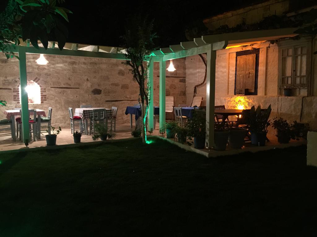 Umit Ev Hotel Alacati Exterior photo