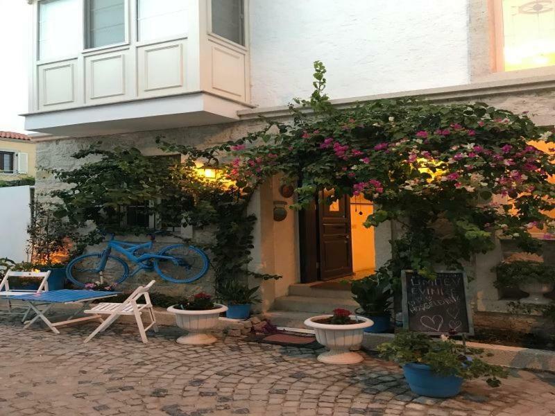 Umit Ev Hotel Alacati Exterior photo